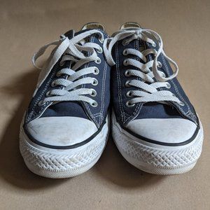 Converse Chuck Taylor Sneakers – Navy Blue